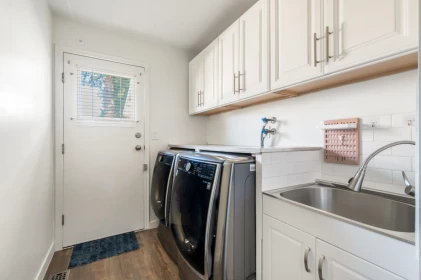 Basement Recreation Room Photo of 1838 148a Street, Surrey, BC
