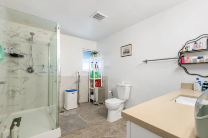 Laundry Room Photo of 1838 148a Street, Surrey, BC