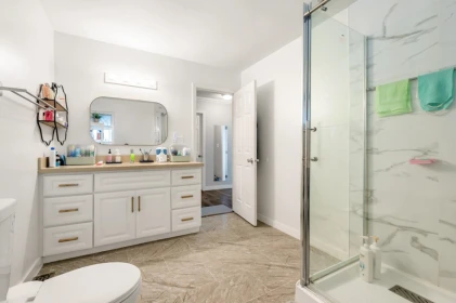 Mudroom Photo of 1838 148a Street, Surrey, BC