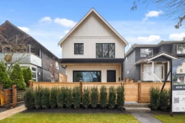 1 810 E 22nd Avenue, Vancouver, BC