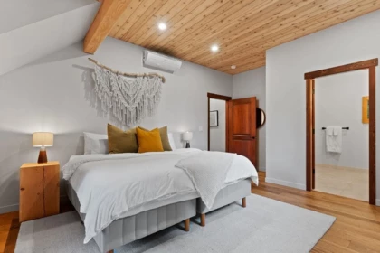 Entry Foyer Photo of 1710 Highway 99, Pemberton, BC