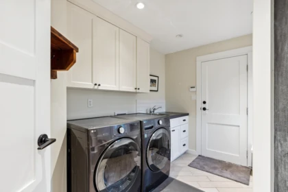 Laundry Room Photo of 3714 Southridge Place, West Vancouver, BC