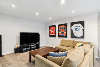 Loft / Bonus Room Photo of 3714 Southridge Place, West Vancouver, BC