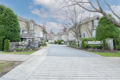 Front Yard Photo of 20 5240 Oakmount Crescent, Burnaby, BC