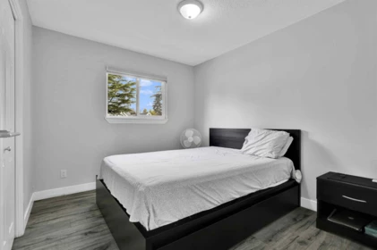 Mudroom Photo of 14704 16a Avenue, Surrey, BC