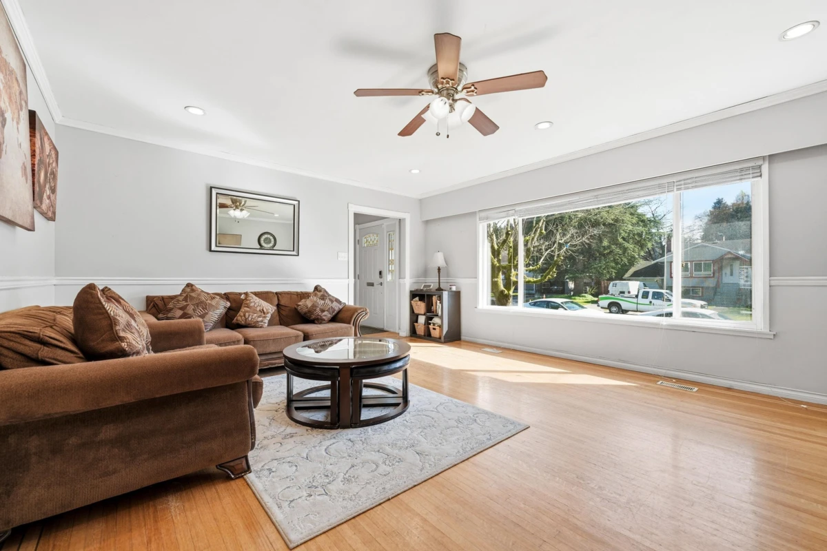 Dining Area Photo of 12967 98a Avenue, Surrey, BC