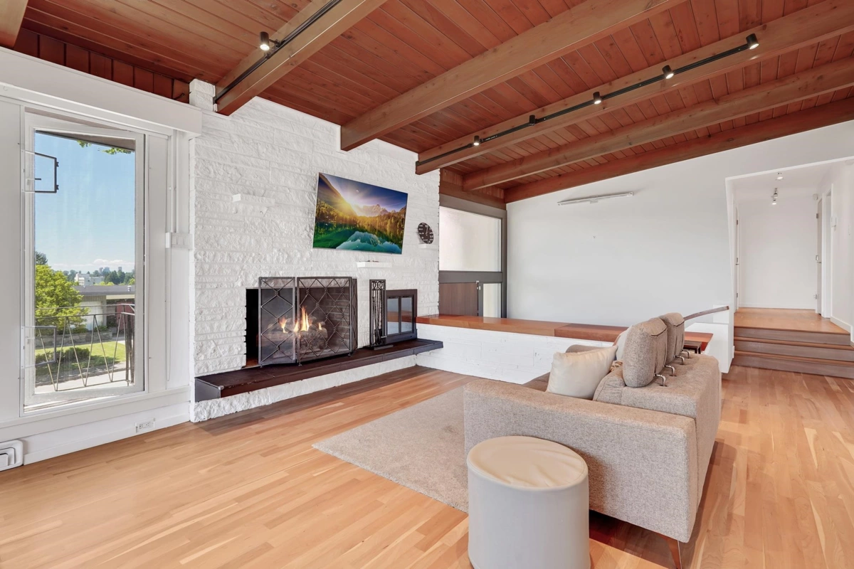 Dining Area Photo of 821 Jackson Crescent, New Westminster, BC