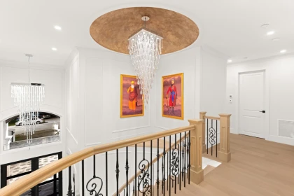 Entry Foyer Photo of 10258 128a Street, Surrey, BC