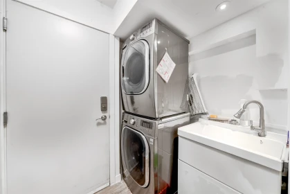 Guest Bathroom Photo of 2595 Whatcom Place, Abbotsford, BC