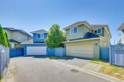 Backyard Photo of 6982 Barnard Drive, Richmond, BC
