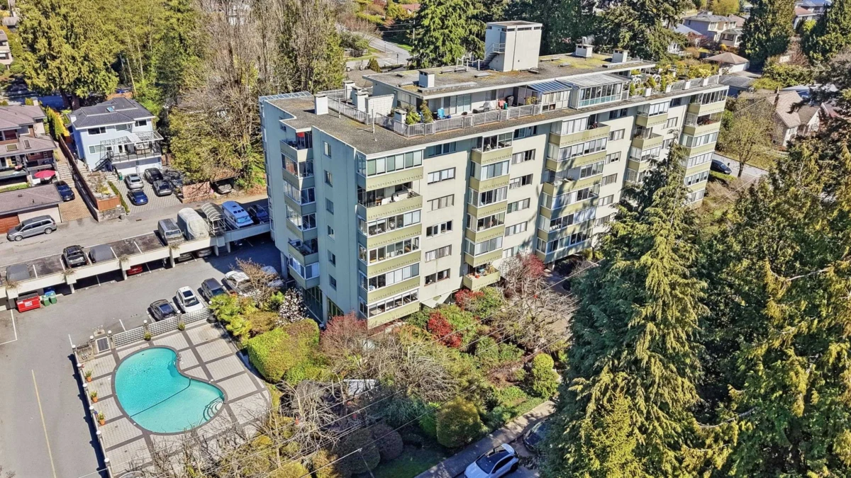Exterior Rear Photo of 106 1425 Esquimalt Avenue, West Vancouver, BC