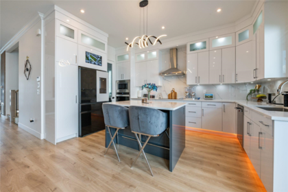 Breakfast Nook Photo of 16737 15a Avenue, Surrey, BC