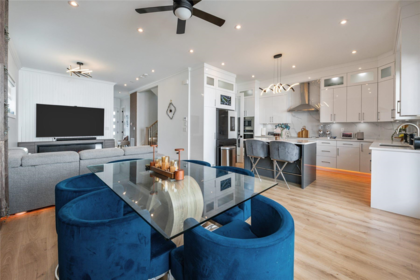 Kitchen Island Photo of 16737 15a Avenue, Surrey, BC