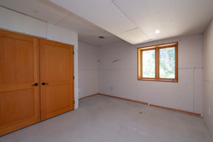 Hallway Photo of 6290 Maple Road, Egmont, BC