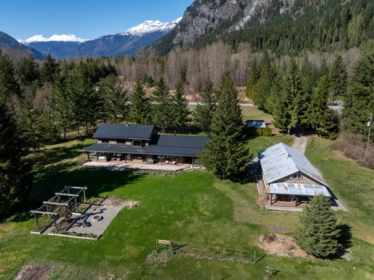 Hot Tub / Spa Photo of 780 Green Road, Pemberton, BC