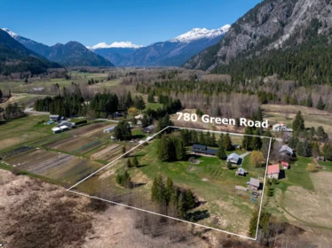780 Green Road, Pemberton, BC, Pemberton — Single Family Residence for sale