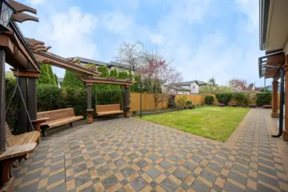 Swimming Pool Photo of 10720 Anglesea Drive, Richmond, BC