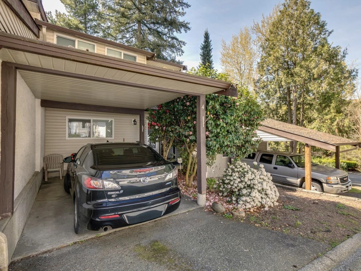 Exterior Rear Photo of 4 32705 Fraser Crescent, Mission, BC