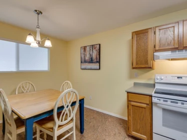 Mudroom Photo of 4 32705 Fraser Crescent, Mission, BC