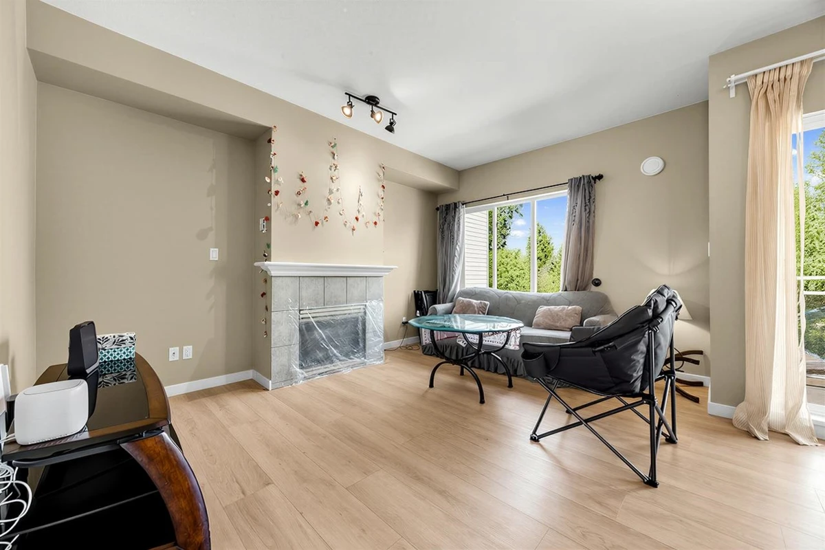 Exterior Rear Photo of 15 15133 29a Avenue, Surrey, BC