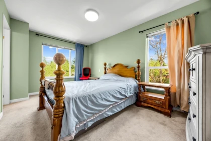 Basement Recreation Room Photo of 15 15133 29a Avenue, Surrey, BC
