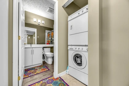Hallway Photo of 15 15133 29a Avenue, Surrey, BC