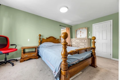 Laundry Room Photo of 15 15133 29a Avenue, Surrey, BC