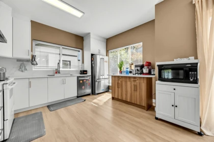 Primary Bedroom Photo of 15 15133 29a Avenue, Surrey, BC