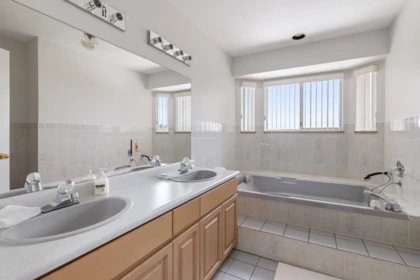 Powder Room Photo of 547 Tempe Crescent, North Vancouver, BC