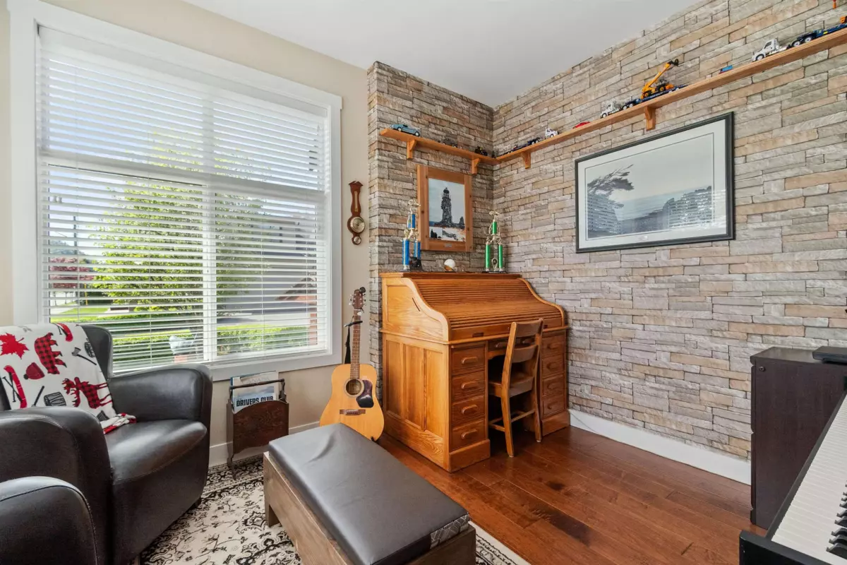 Living Room Photo of 18 7319 Morrow Road, Agassiz, BC