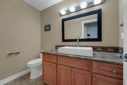 Guest Bathroom Photo of 20360 42 Avenue, Langley, BC