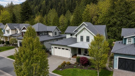Community Amenities Photo (Clubhouse) of 43306 Creekside Circle, Lindell Beach, BC