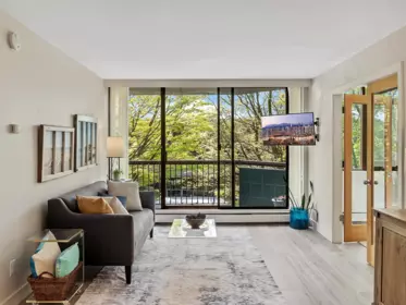 205 2445 W 3rd Avenue, Vancouver, BC, Vancouver — Apartment/Condo for sale