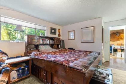Breakfast Nook Photo of 19426 63a Avenue, Surrey, BC