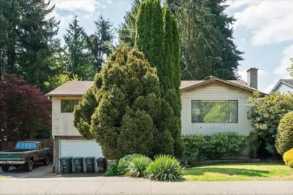 19426 63a Avenue, Surrey, BC, Surrey — Single Family Residence for sale