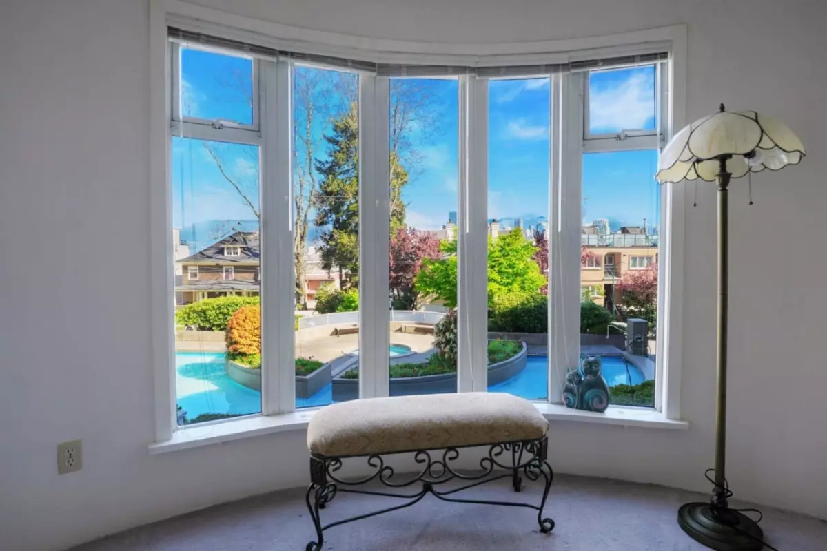 Living Room Photo of 211 1210 W 8th Avenue, Vancouver, BC