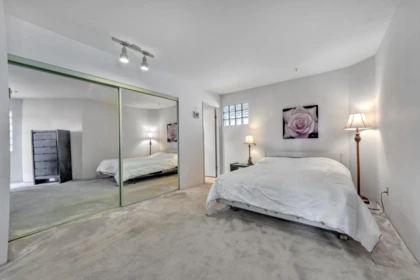 Entry Foyer Photo of 211 1210 W 8th Avenue, Vancouver, BC