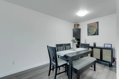 Kitchen Island Photo of 336 32830 George Ferguson Way, Abbotsford, BC