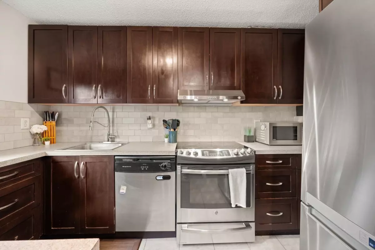 Family Room Photo of 48 11160 Kingsgrove Avenue, Richmond, BC