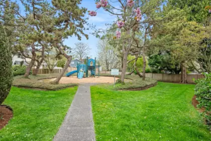 Garden / Landscaping Photo of 48 11160 Kingsgrove Avenue, Richmond, BC