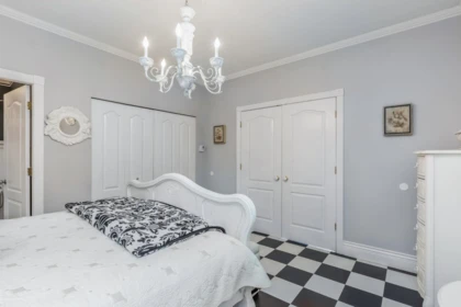 Laundry Room Photo of 557 Lonsdale Avenue, North Vancouver, BC