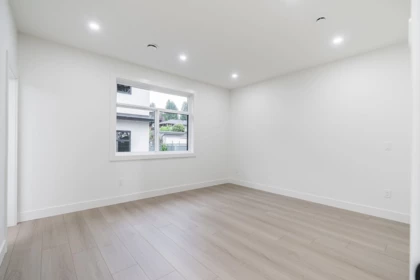 Hallway Photo of 3 5953 Winch Street, Burnaby, BC