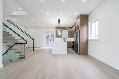 Primary Bathroom Photo of 3 5953 Winch Street, Burnaby, BC
