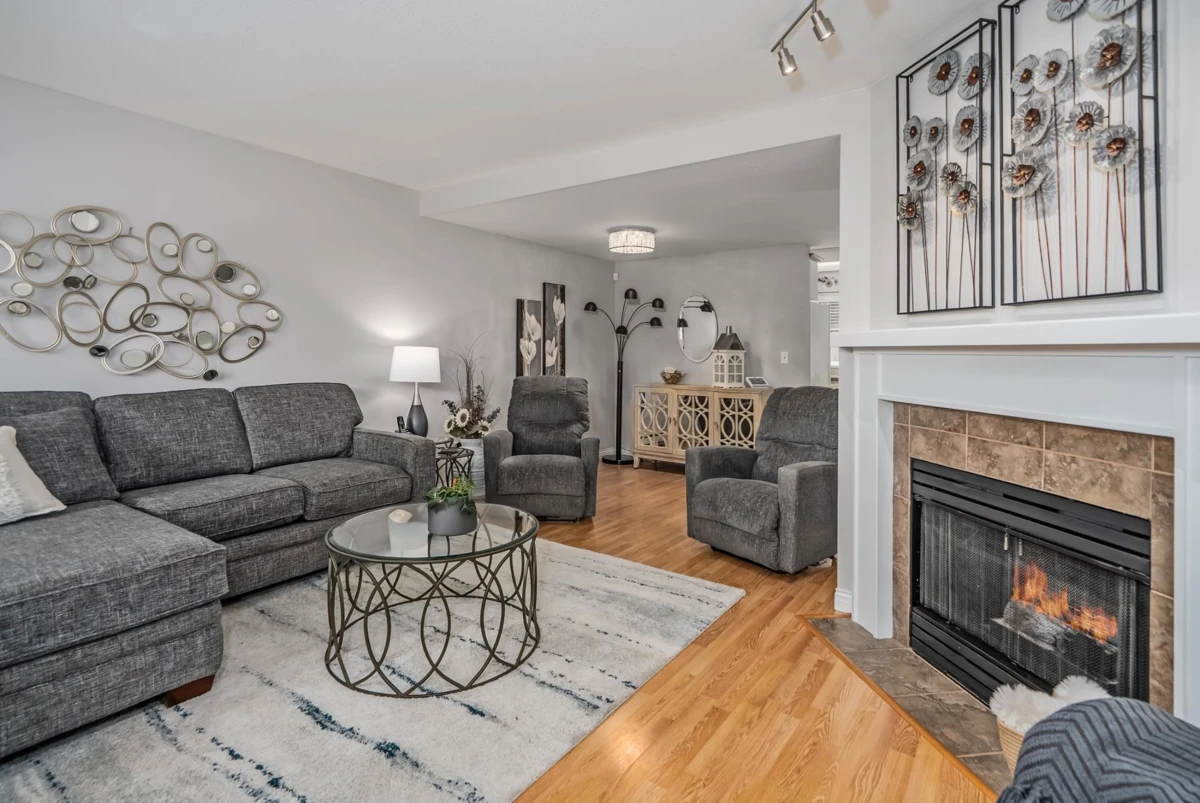Dining Area Photo of 17 11588 232 Street, Maple Ridge, BC