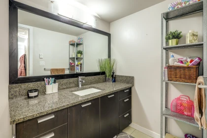 Laundry Room Photo of 211 7511 120 Street, Delta, BC