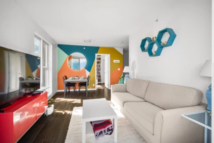Entry Foyer Photo of 909 955 E Hastings Street, Vancouver, BC