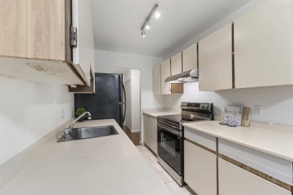 Breakfast Nook Photo of 302 14925 100 Avenue, Surrey, BC