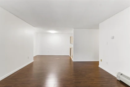 302 14925 100 Avenue, Surrey, BC, Surrey — Apartment/Condo for sale
