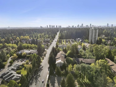 Staircase Photo of 302 14925 100 Avenue, Surrey, BC