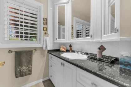 Powder Room Photo of 14042 28 Avenue, Surrey, BC